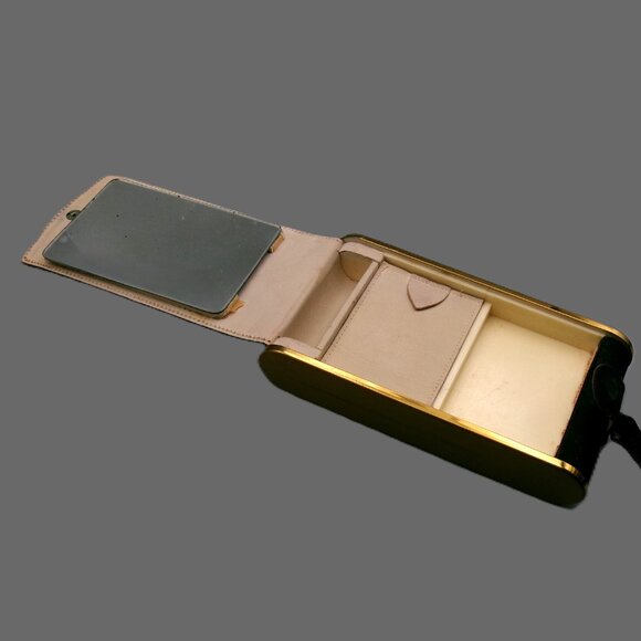 Wadsworth Black Suede Compact Wristlet Minaudiere Cigarette Holder, VTG Vanity - Picture 3 of 11